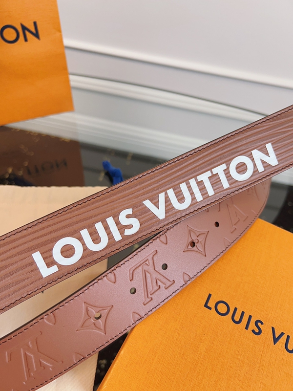 ルイヴィトンベルト素材ディテール